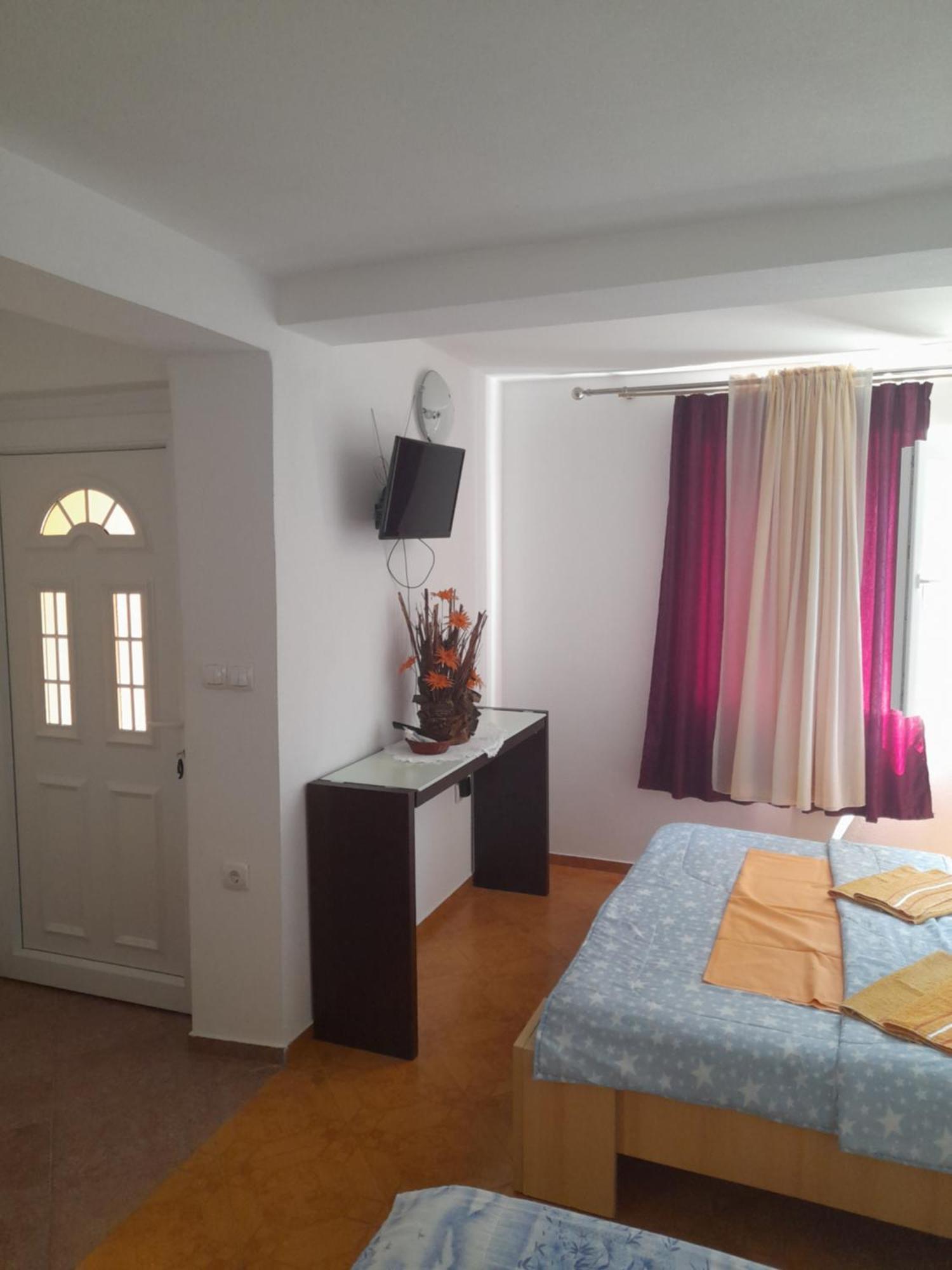 Apartments Kovacevic Petrovac Ruang foto