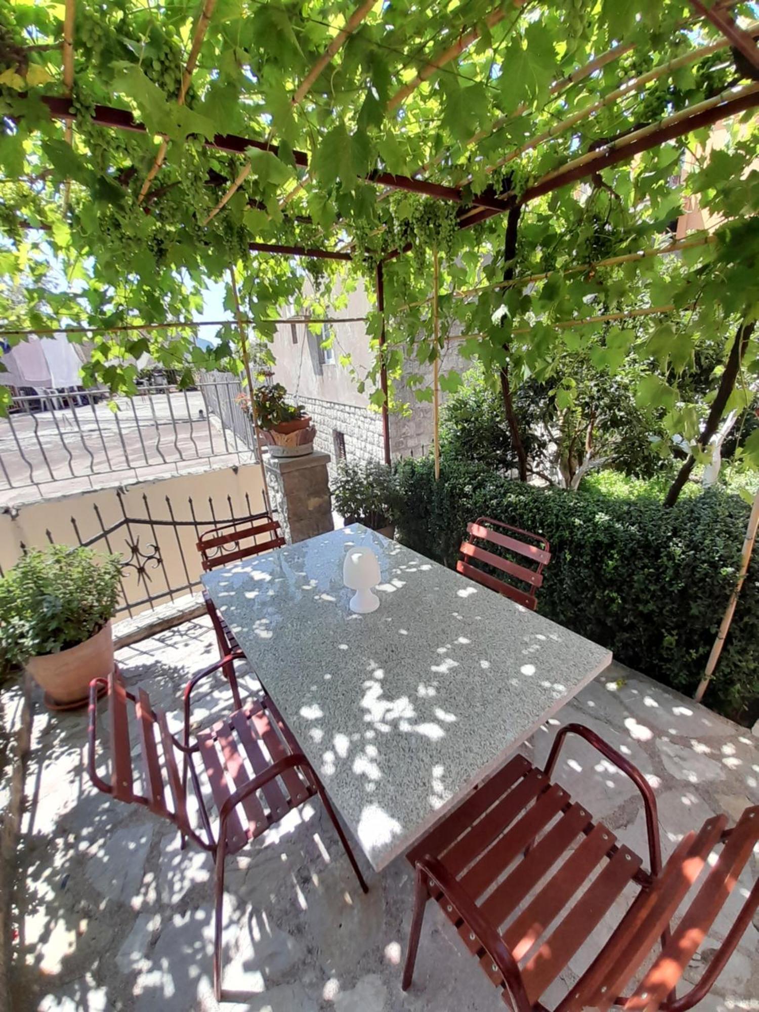 Apartments Kovacevic Petrovac Ruang foto